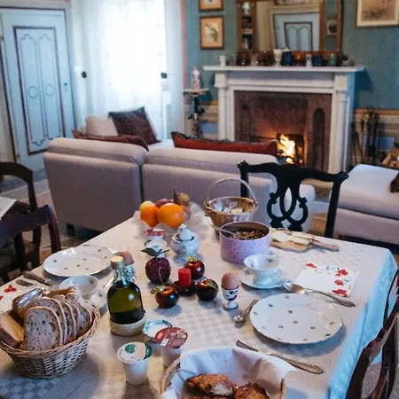 Moris Bed & Breakfast